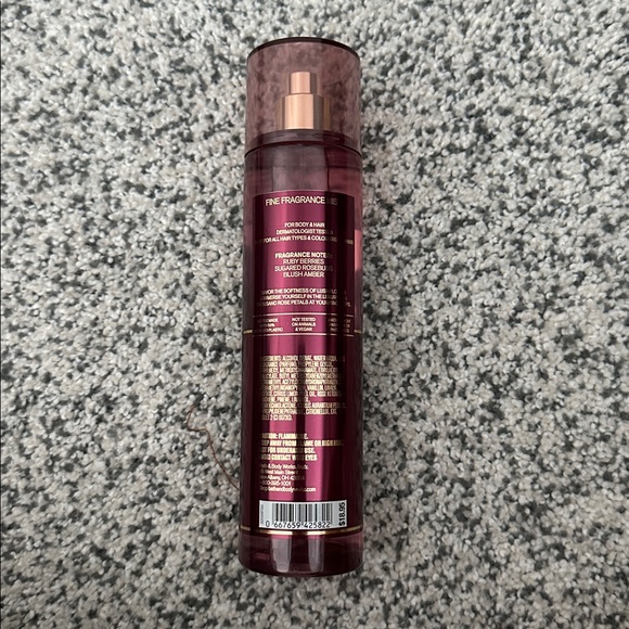 Covered in Roses Mist - Picture 2 of 5